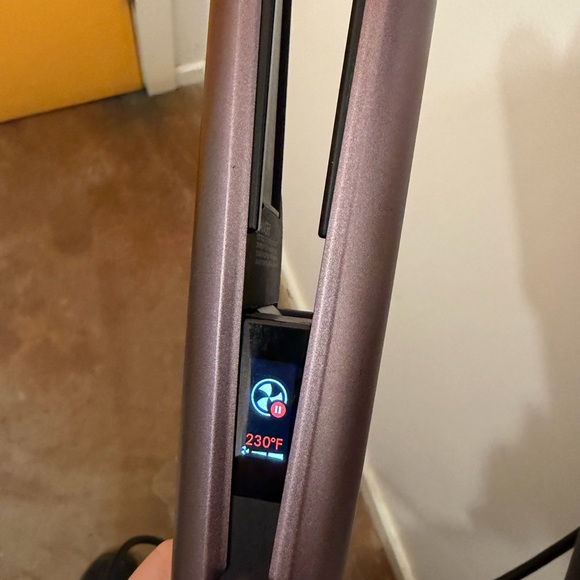 Dyson Airstraight - Picture 2 of 7